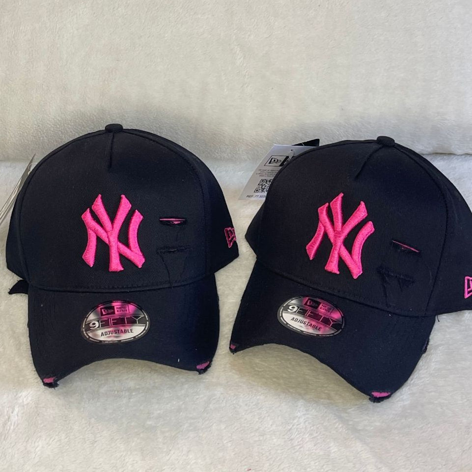 Boné Aba Curva com Detalhe de Rasgo - NY New York - Kaype Store