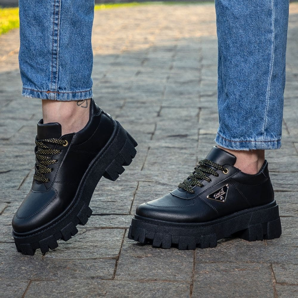 Oxford Tratorado Feminino - Elegância e Conforto para Cada Passo - Kaype Store