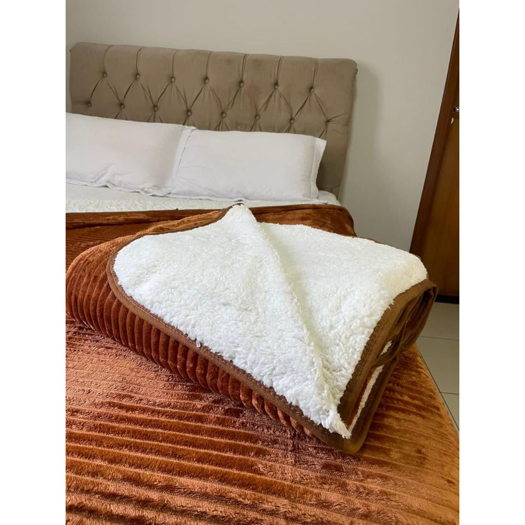 Cobertor Edredom Pele de Carneiro 2,20x1,80 Mt - Conforto e Sofisticação para Suas Noites - Kaype Store