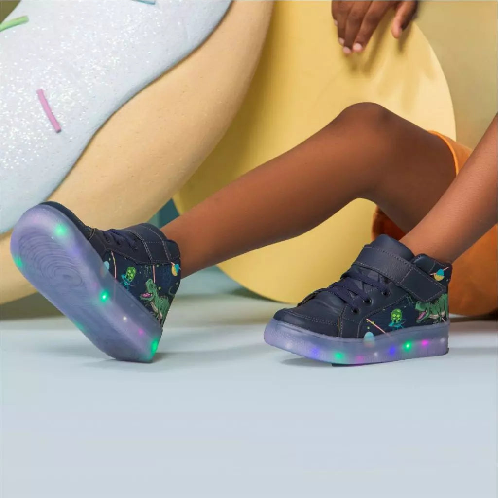Tênis Infantil Masculino de Luzinha Led de Dinossauro - Ocúlos de Sol Infantil de Brinde - Kaype Store