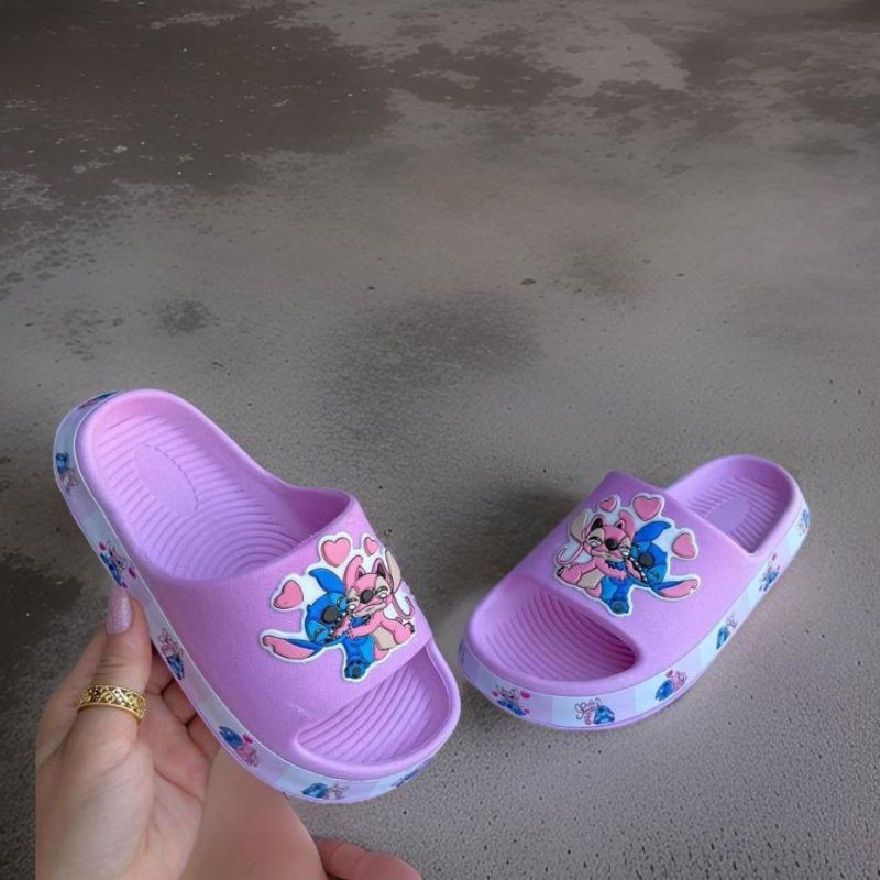 Chinelo Infantil Nuvem com Personagens - Leve, Confortável e Divertido