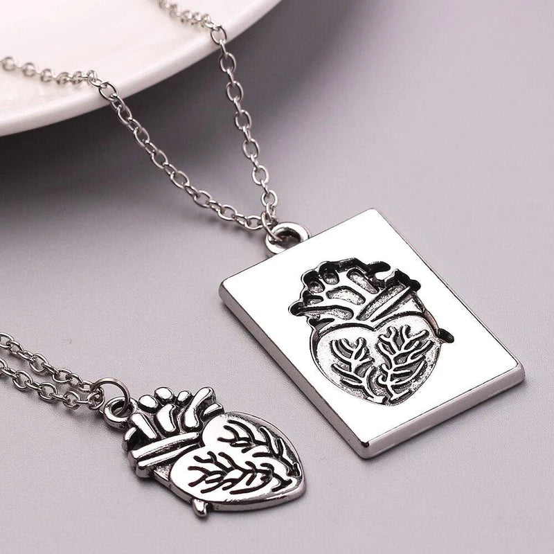 COLAR CORAÇÃO ANATÔMICO - Presente para Casais e Dia das Mães - Kaype Store