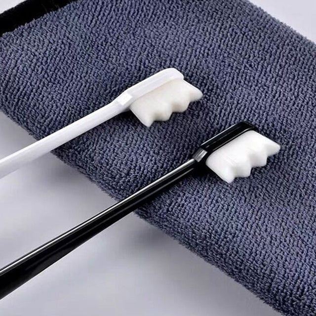 Oral Max - Escova de Dentes com NanoTecnologia - Restaura e Clareia os Dentes - COMPRE 1, LEVE 2 Kaypestore BRANCO