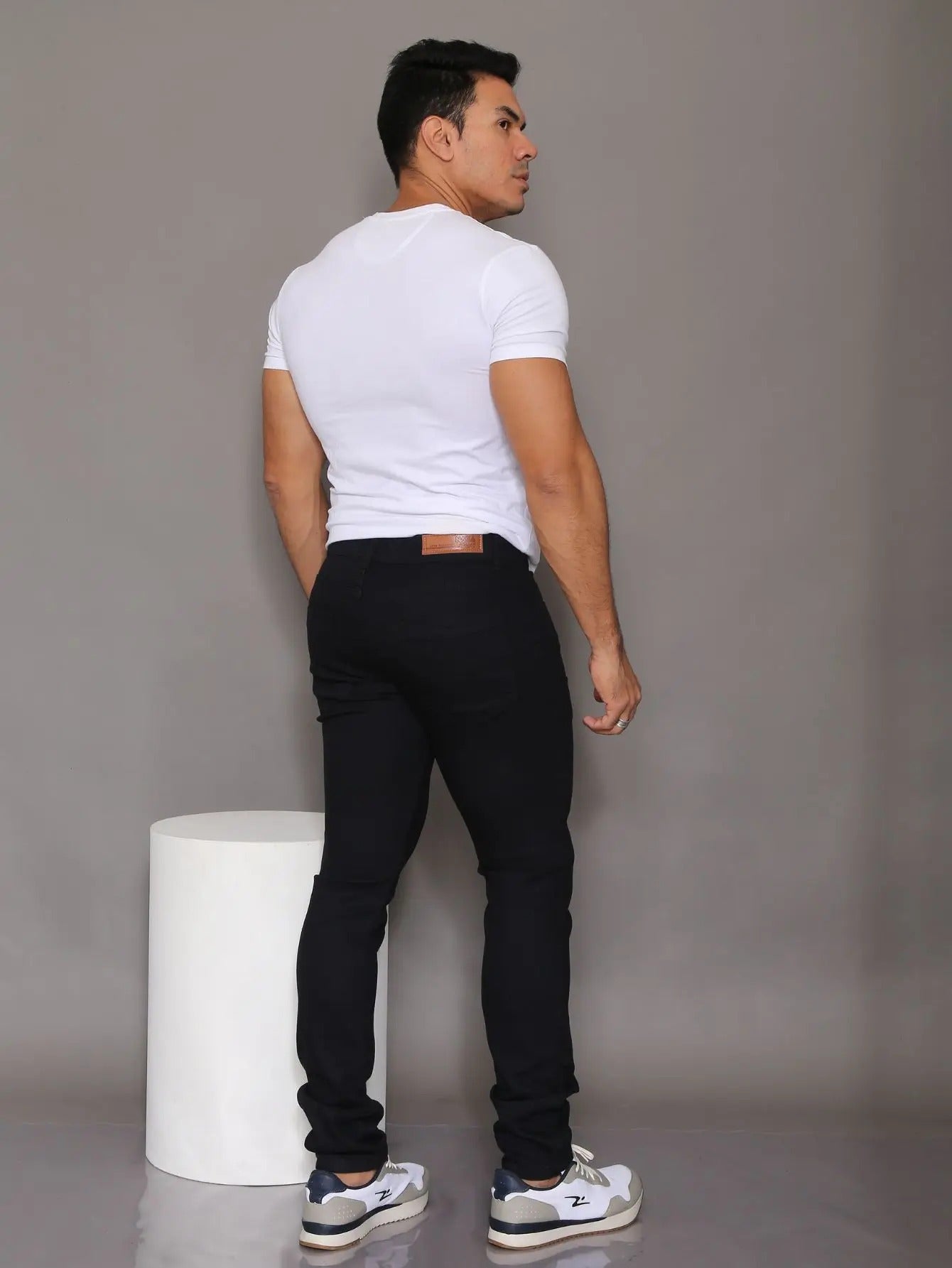 Calça Jeans Masculina Preta Modelo Tradicional - Kaype Store