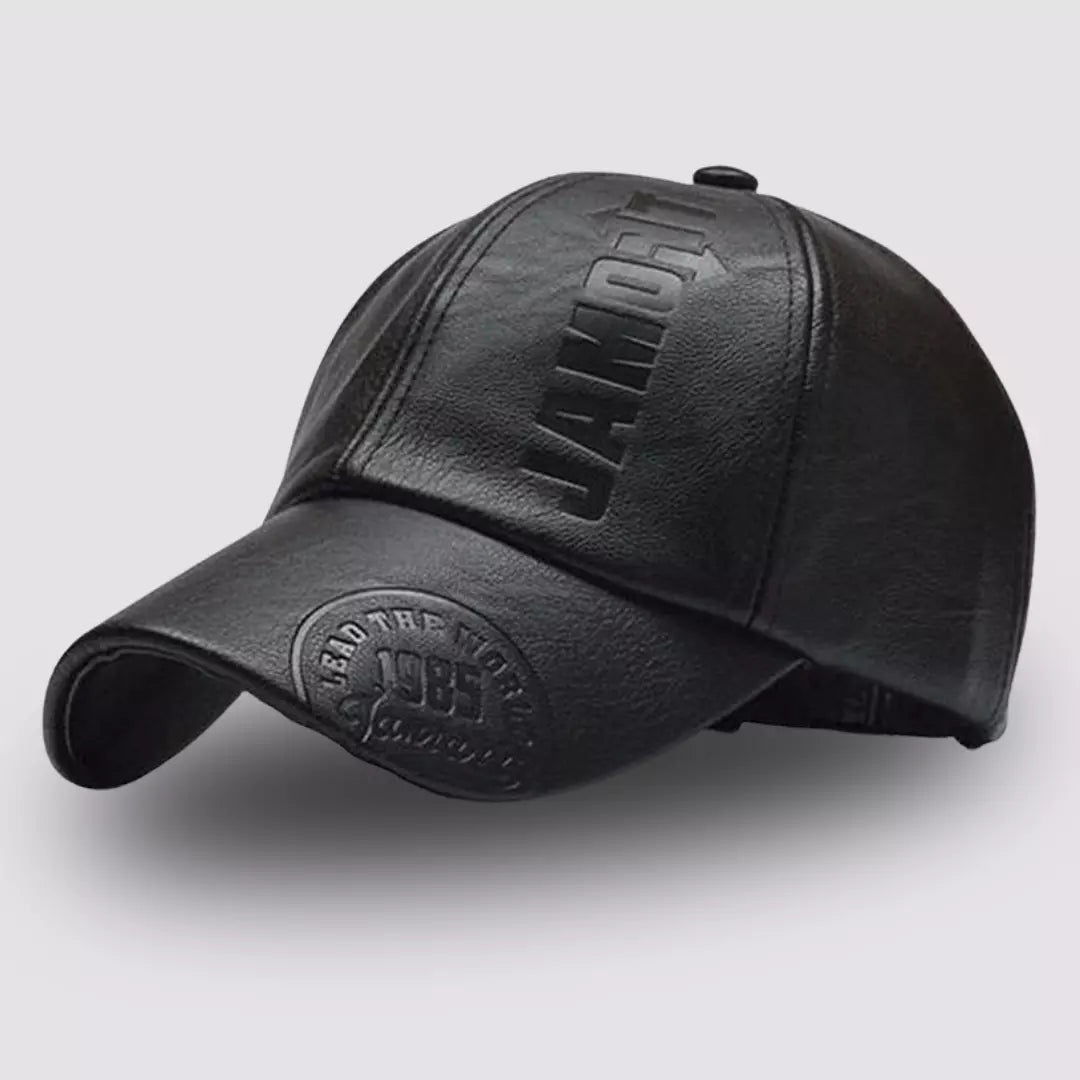 Boné Aba Curva em Couro: A Elegância que Define seu Estilo MDM016 Kaypestore Preto 
